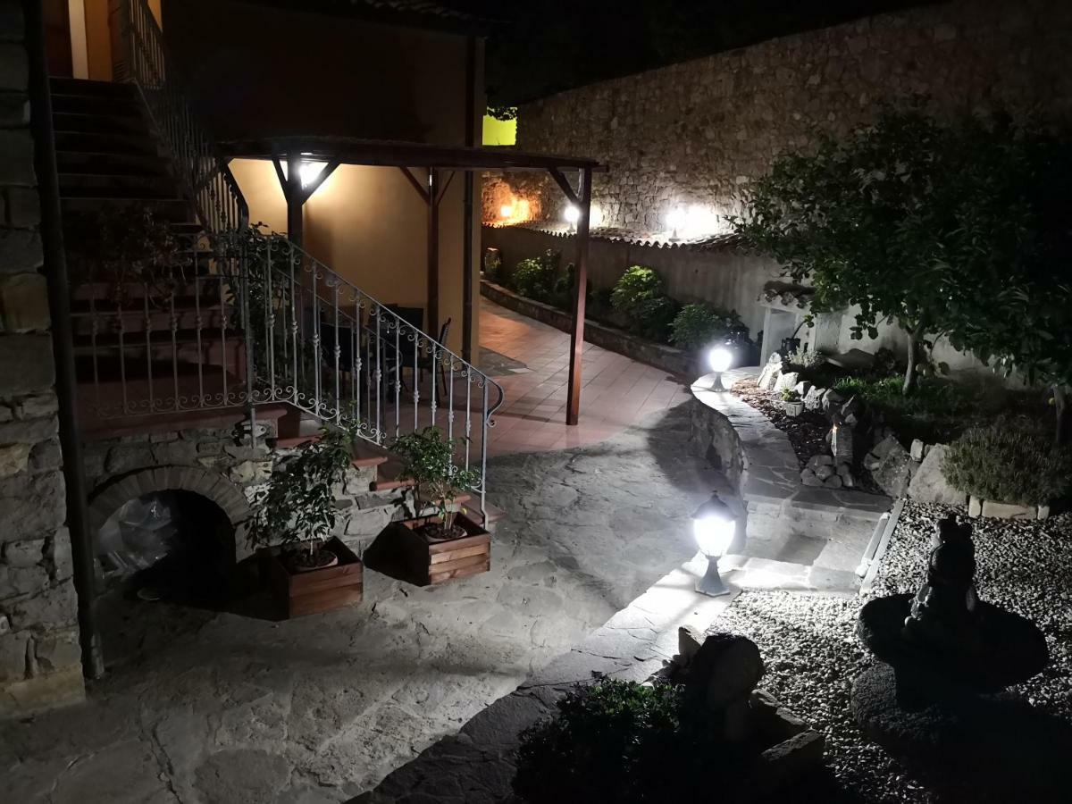 B&B Villa Martina Sardara Bagian luar foto